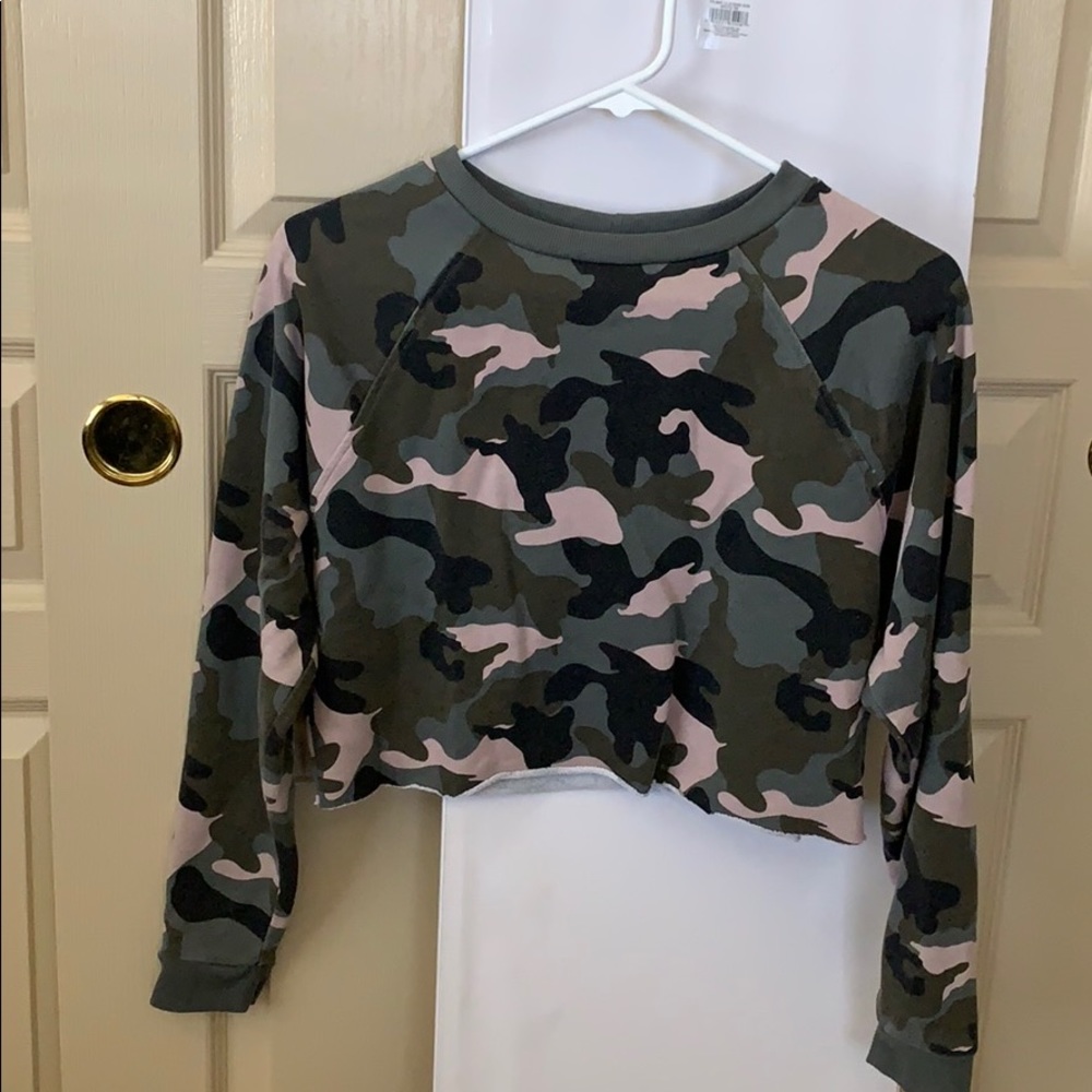 Semi cropped army long sleeve :)